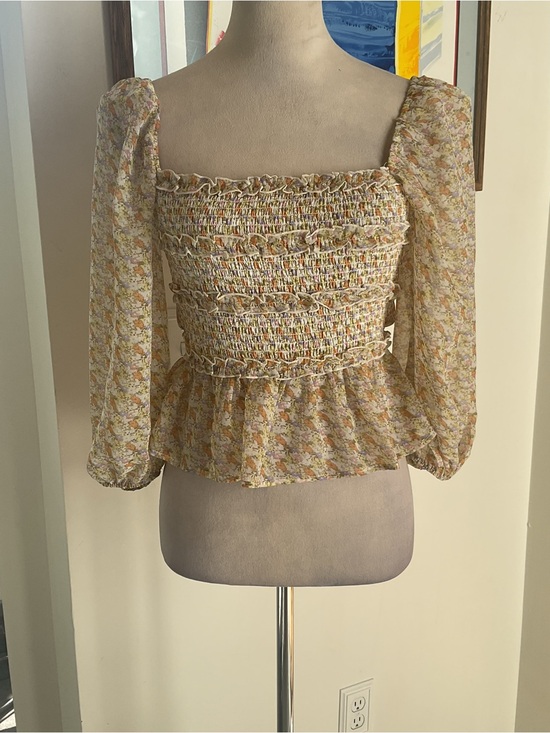 Astr Tops - Astr Smocked Square-Neck Blouse in Cream and Yellow Floral